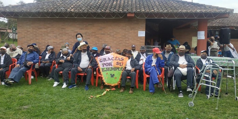 Festival de cometas en celebración del mes del adulto mayor










