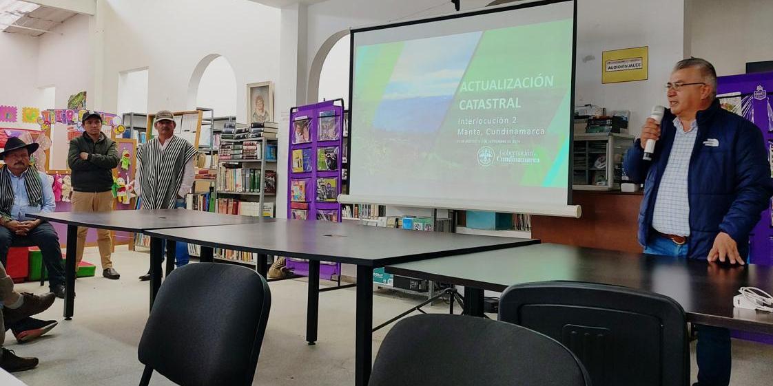 Agencia Catastral de Cundinamarca fortalece la participación ciudadana en Manta con innovadora cartografía social


