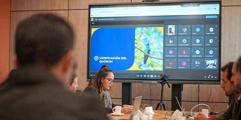 Gobierno departamental analiza proyectos estratégicos de movilidad regional