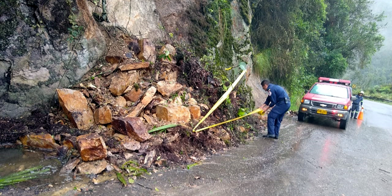 Alcaldes deben activar sus consejos de gestión del riesgo por intensas lluvias



























