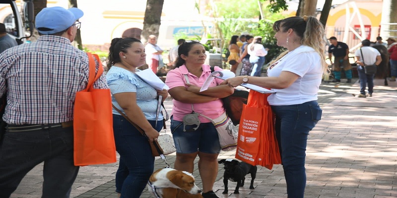 La Secretaría General culminó con éxito Feria de servicios en Villeta

