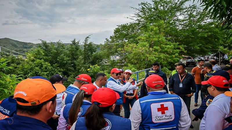 Protocolos de emergencia por alerta naranja en el volcán Nevado del Ruiz