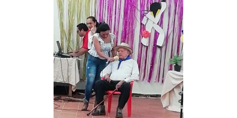 Más de 100 adultos mayores mostraron sus talentos artísticos en Fusagasugá 


































