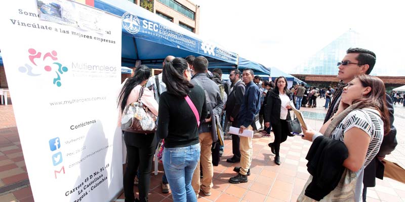 Más de 3.000 participantes en la feria del empleo de la Gobernación de Cundinamarca 


























