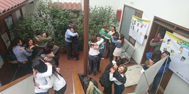 Mosquerunos,  pioneros en Yo soy Feliz




























