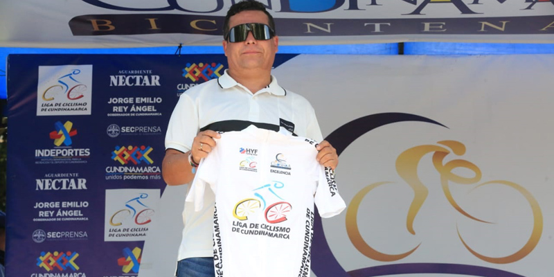 Álvaro Gómez nuevo líder de la Vuelta a Cundinamarca




















