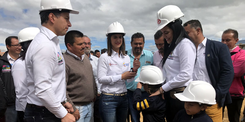 Gobiernos nacional y departamental trabajan en equipo por la educación de Cundinamarca