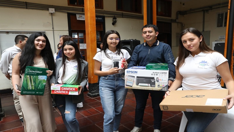 Consejos de Juventud de los 116 municipios cuentan con kit tecnológico