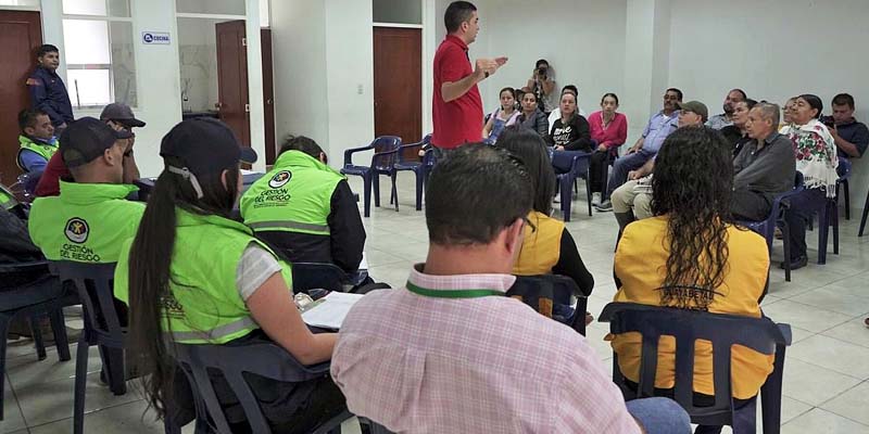 Continúa entrega de ayudas alimentarias a familias en condición de vulnerabilidad en Guayabetal


























