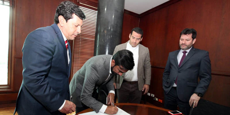 Cerca de $1.200 millones para gasificación de Ricaurte





































































