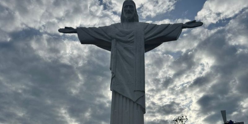 Nuevo Cristo Rey de Tatí, en Caparrapí, Cundinamarca, se suma a la lista de monumentos icónicos en el mundo