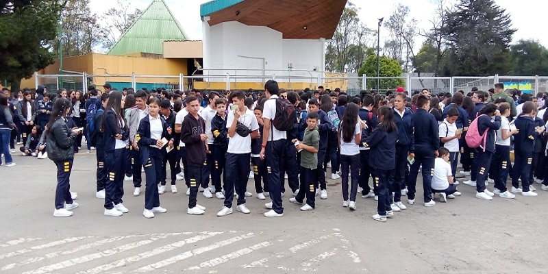 Estudiantes cundinamarqueses en el Circo del Sol