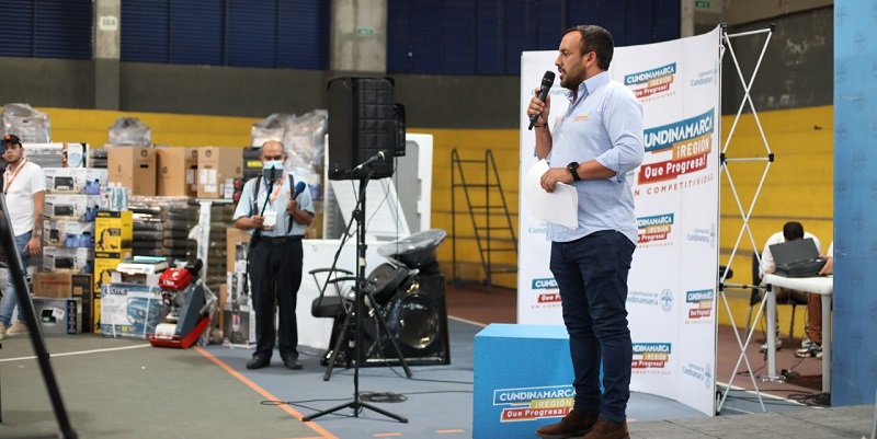 $1.100 millones en implementos para la reactivación económica de Girardot