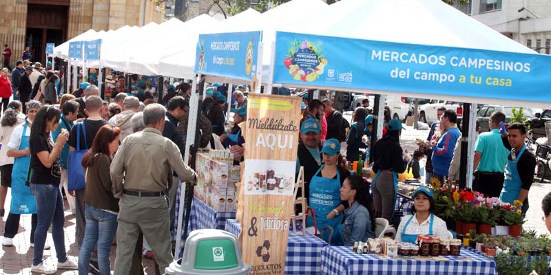 Buenos precios, millonarias ventas y productos de excelente calidad en los Mercados Campesinos 


























































