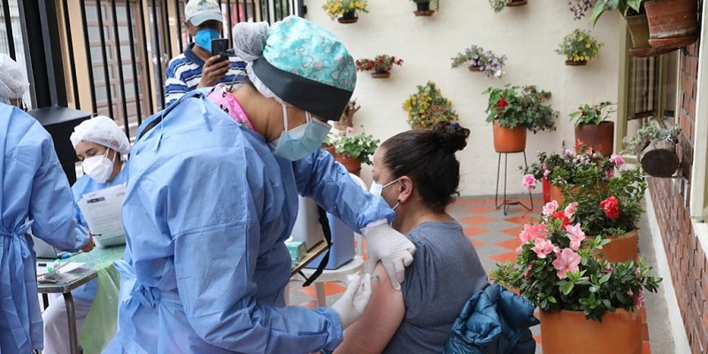 Cundinamarca: se aprueba dosis de refuerzo para personas de 50 y más años de edad







