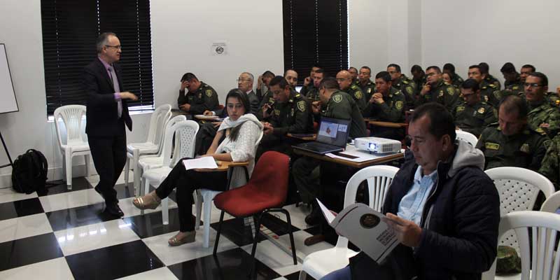 Cundinamarca sería el primer departamento libre de minas antipersona 























































































