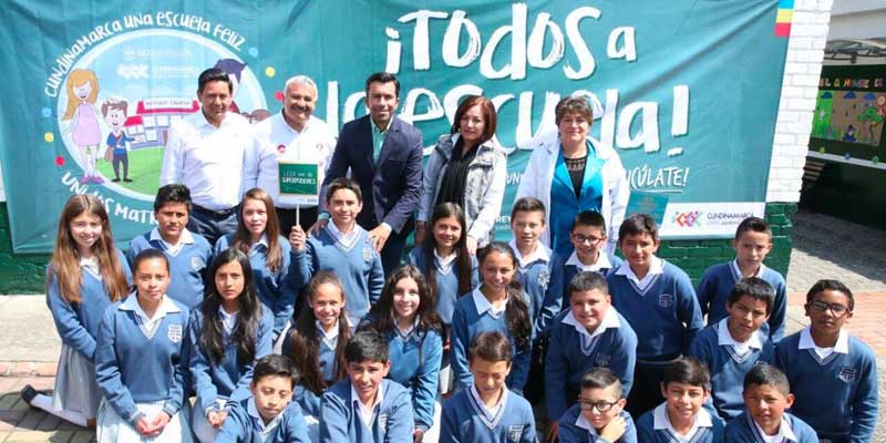 Presidente, Gobernador y Ministra dan apertura a la jornada escolar en el colegio más pilo de Cundinamarca



