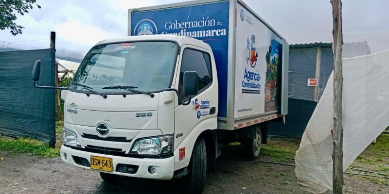 Gobernador Jorge Rey despliega 40 camiones para transportar cosechas de municipios afectados por el cierre de la vía al Llano