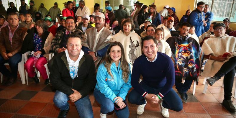 Más de 350 familias de Sibaté recibirán energía limpia y segura gracias a un convenio conjunto

