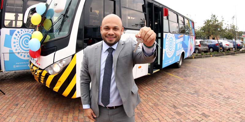 Junín, Ricaurte, Ubaque y Venecia con buses nuevos para transporte escolar

