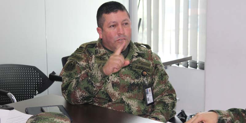 Ejército y Gobernación apoyan a jóvenes víctimas del conflicto para que tengan su libreta militar

