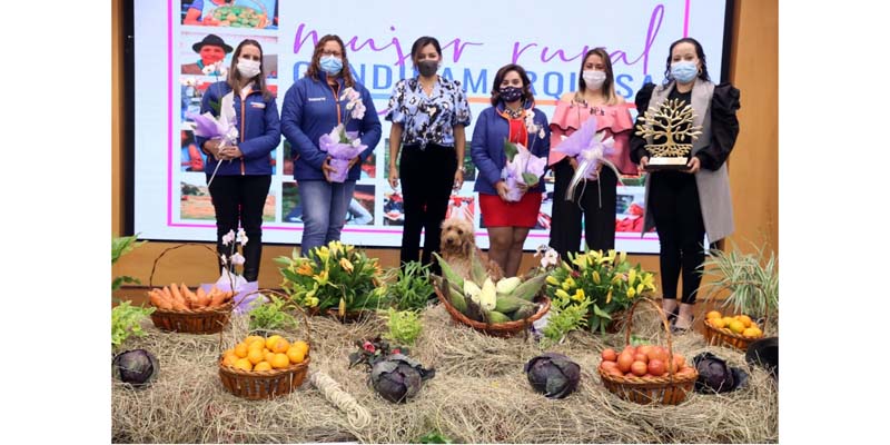 Magaly Montero primera ganadora del Premio a la Mujer Rural Cundinamarquesa Resiliente 2020