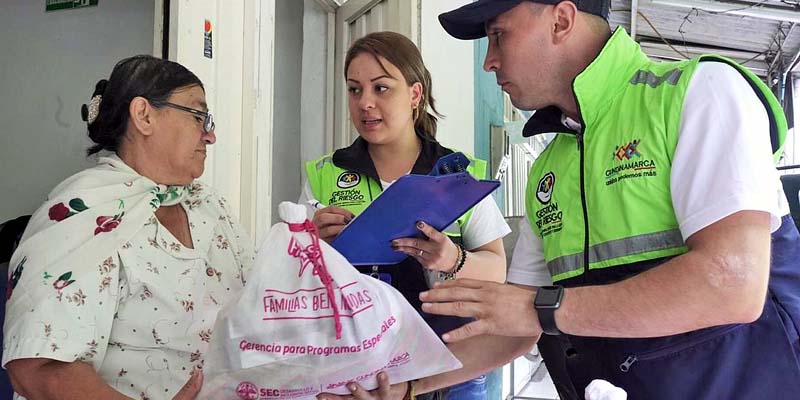 Continúa entrega de ayudas alimentarias a familias en condición de vulnerabilidad en Guayabetal


























