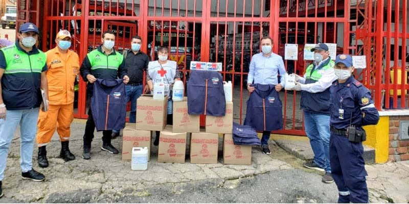 Kits de desinfección a los cuerpos operativos y alcaldías del departamento entregó Gestión del Riesgo de Cundinamarca




