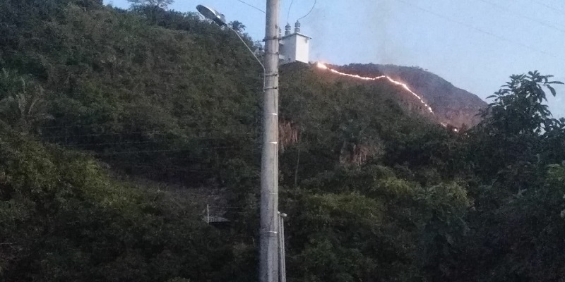 Controlado incendio forestal en Nilo Cundinamarca

