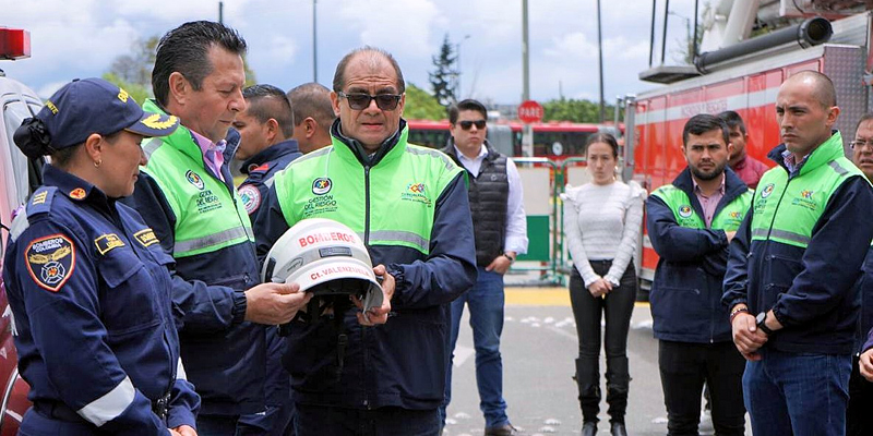 Reconocimiento póstumo al capitán Iván Valenzuela, forjador de bomberos en Cundinamarca
































