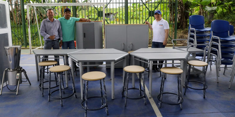 $1.200 millones en dotación de mobiliario escolar para las IED de Yacopí











