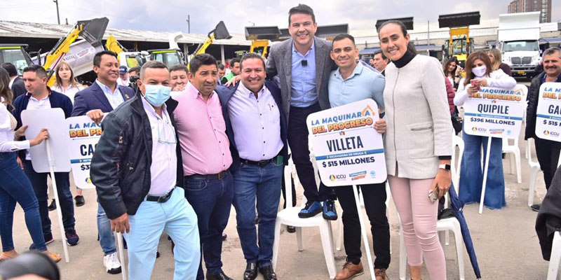 Más de $10.000 millones invertidos en 28 equipos de maquinaria amarilla para 27 municipios






