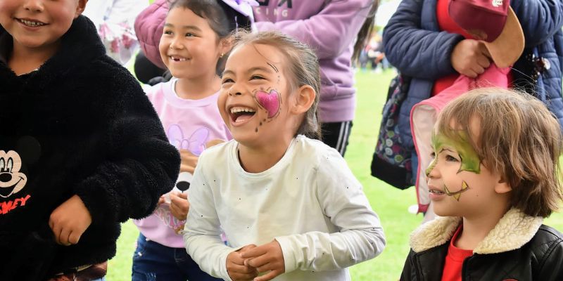 Más de 200 niños celebraron su día aprendiendo a cuidarse y a vivir saludablemente en Mundo Aventura