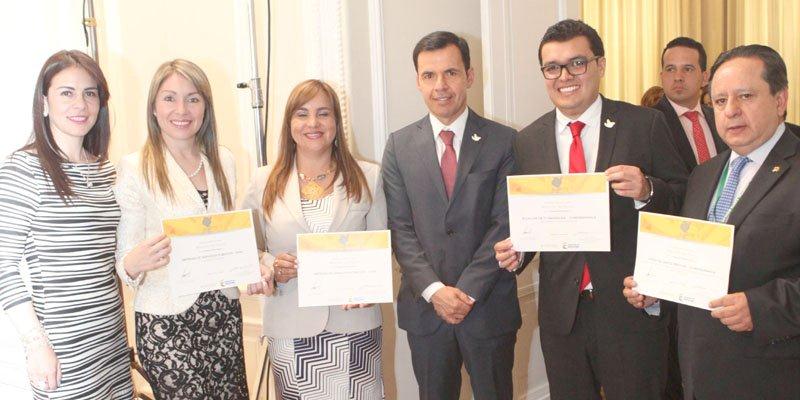 RECONOCIMIENTO NACIONAL A  EXPERIENCIAS CUNDINAMARQUESAS DE GESTIÓN PÚBLICA