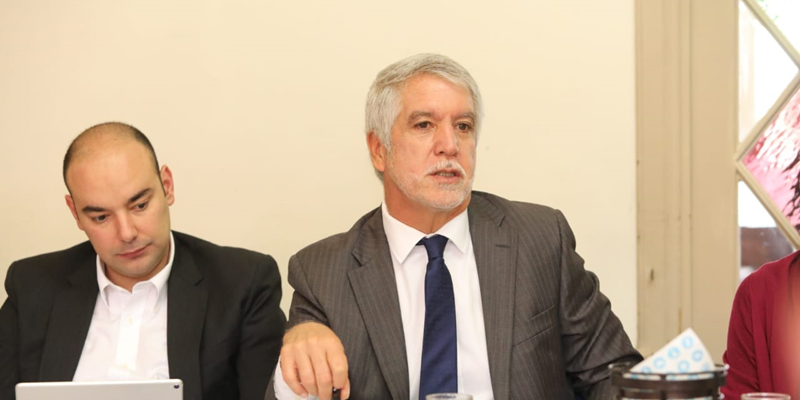 Nación, departamento y Distrito analizan soluciones para movilidad Cundinamarca-Bogotá