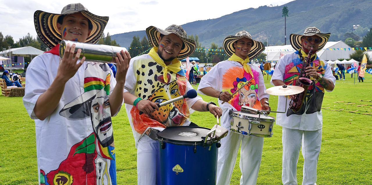 Cerca de seis mil docentes celebraron el Día del Maestro Cundinamarqués