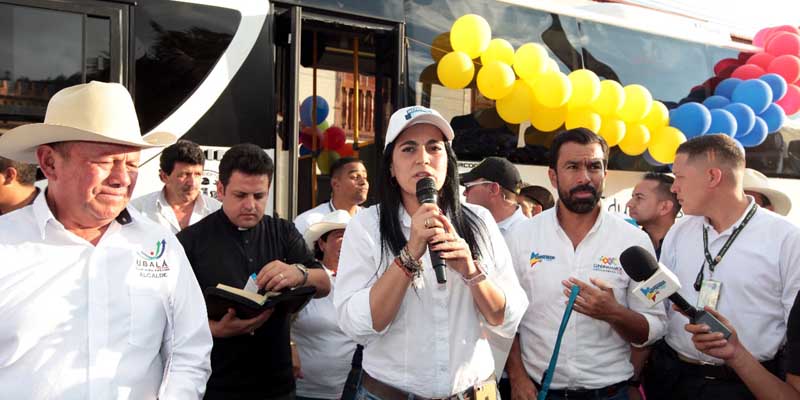 Cerca de $3.700 millones en buses escolares para disminuir la deserción











