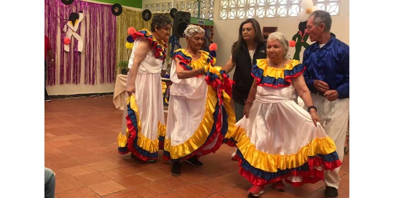 Más de 100 adultos mayores mostraron sus talentos artísticos en Fusagasugá 


































