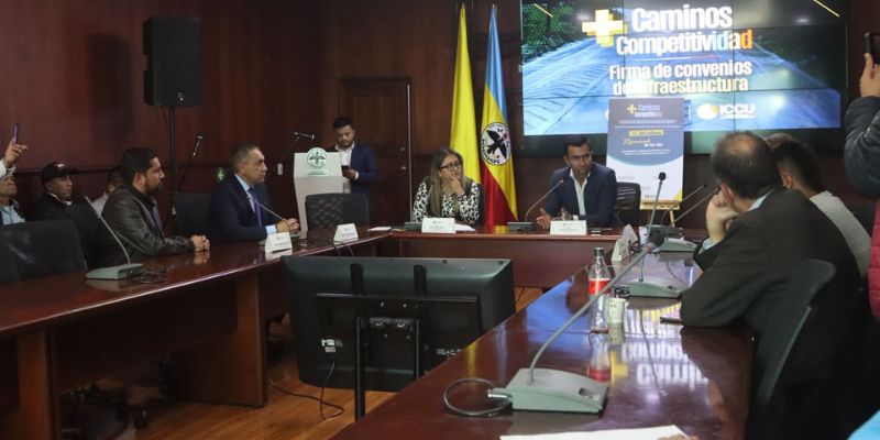 Gobernador Jorge Rey destina más de $4.300 millones para mejorar vías rurales en cuatro municipios

