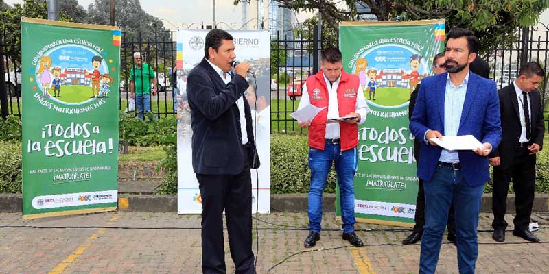 Más buses para el transporte escolar de los niños cundinamarqueses










