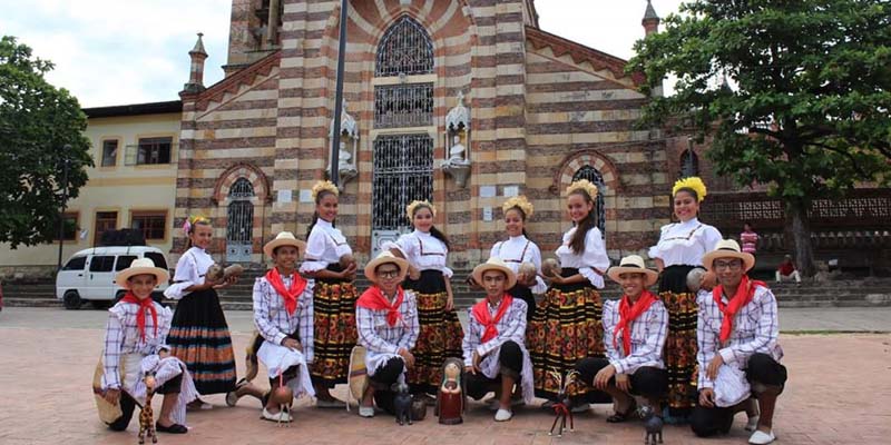 En Cundinamarca puente festivo lleno de cultura, sabor y alegría











 









