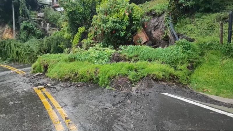 Gobernación atiende emergencia en La Calera
