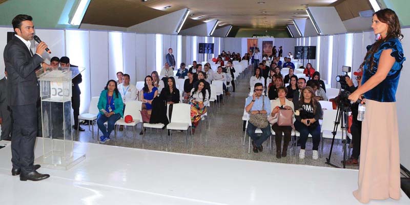 “Las mujeres son vitales en nuestra sociedad”: Antonina Canal





































