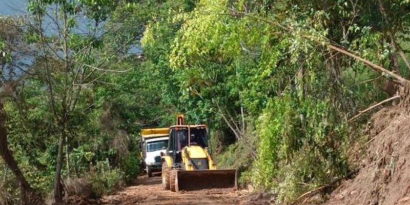 Frente a la ola invernal, Cundinamarca refuerza atención con maquinaria activa en más de 60 municipios