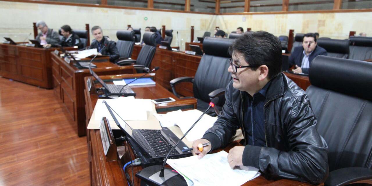 Más de $64.000 millones aprobó la Asamblea cundinamarquesa

















































































