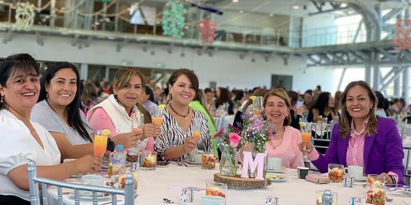 Gobernación de Cundinamarca celebró el Día de la Madre a sus funcionarias y contratistas
