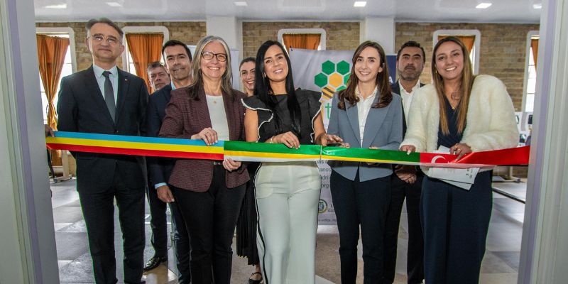 Apoyo internacional promueve la autonomía económica de las mujeres en Madrid