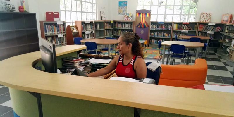 Nuevas bibliotecas públicas de Zipaquirá y Beltrán, espacios culturales de paz

































