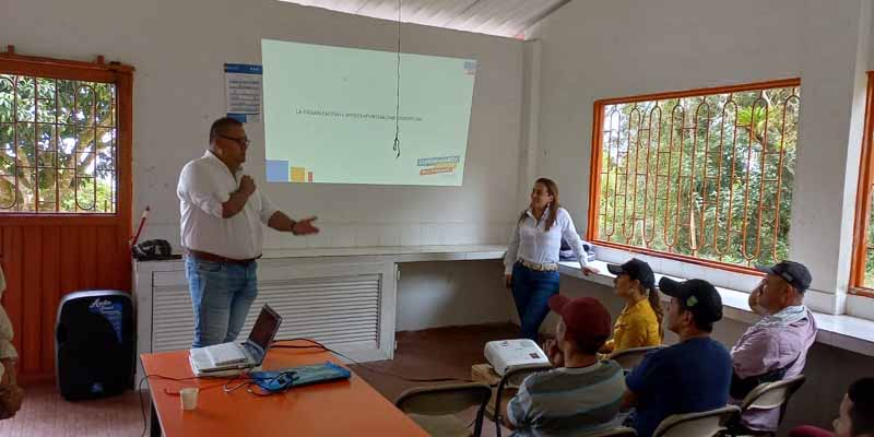 Cundinamarca fortalece las organizaciones comunitarias de pequeños productores rurales








