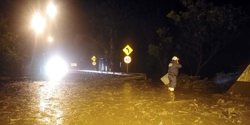 Cierre temporal en la vía Bogotá – Villavicencio por avalancha en el túnel de El Boquerón